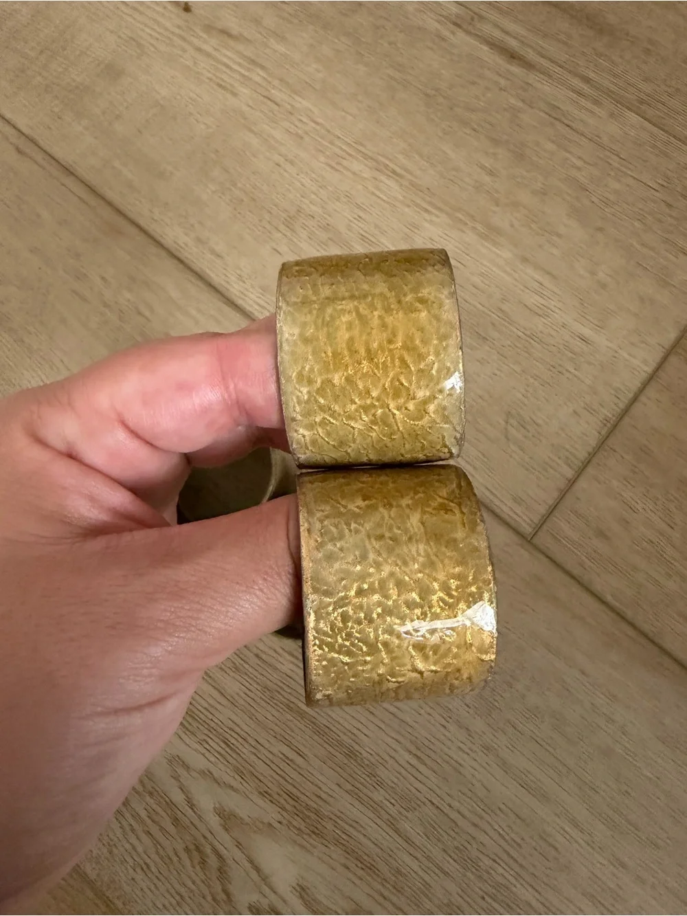 4 Crackled Pier 1 Gold Napkin Holders